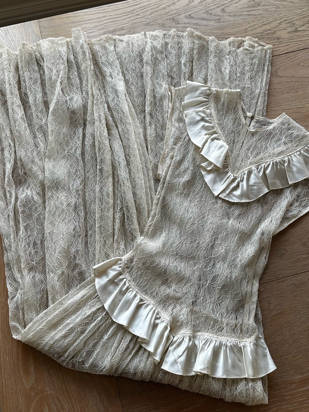 Vintage 1930’s Sheer Ivory Floral Chantilly Lace Maxi Gown with Peplum No Tags